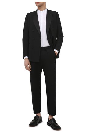 Мужской пиджак из шерсти и шелка DRIES VAN NOTEN черного цвета по цене 150500 руб., арт. 211-20406-2227 | Фото 2 Мужской пиджак из шерсти и шелка DRIES VAN NOTEN черного цвета, арт. 211-20406-2227 | Фото 2 (Материал внешний: Шерсть; Длина (для топов): Стандартные; Рукава: Длинные; Материал подклада: Купро; 1-2-бортные: Двубортные; Пиджаки М: Прямой; Случай: Вечерний; Стили: Классический)