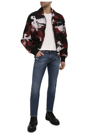 Мужские джинсы DOLCE & GABBANA синего цвета по цене 59950 руб., арт. GY07LD/G8DN1 | Фото 2 Мужские джинсы DOLCE & GABBANA синего цвета, арт. GY07LD/G8DN1 | Фото 2 (Длина (брюки, джинсы): Стандартные; Материал внешний: Хлопок, Деним; Кросс-КТ: Деним; Детали: Потертости; Стили: Кэжуэл; Силуэт М (брюки): Узкие; Региональные ограничения белый список (Axapta Mercury): RU)