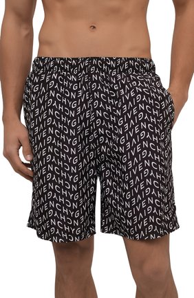 Мужские плавки-шорты GIVENCHY черного цвета по цене 39950 руб., арт. BMA00J1Y9A | Фото 2 Мужские плавки-шорты GIVENCHY черного цвета, арт. BMA00J1Y9A | Фото 2 (Материал внешний: Синтетический материал; Мужское Кросс-КТ: плавки-шорты; Принт: С принтом)