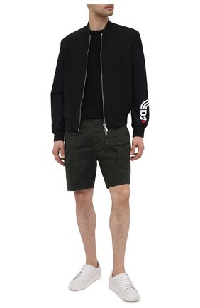 Мужские хлопковые шорты DSQUARED2 темно-зеленого цвета по цене 56150 руб., арт. S74MU0661/S39021 | Фото 2 Мужские хлопковые шорты DSQUARED2 темно-зеленого цвета, арт. S74MU0661/S39021 | Фото 2 (Длина Шорты М: До колена; Материал внешний: Хлопок; Принт: Без принта; Мужское Кросс-КТ: Шорты-одежда; Стили: Гранж; Силуэт М (брюки): Карго; Случай: Повседневный)