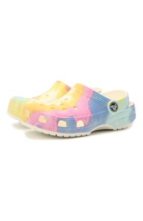 Детские сабо classic tie dye CROCS разноцветного цвета по цене 2600 руб., арт. 205451-94S | Фото 1 Детские сабо classic tie dye CROCS разноцветного цвета, арт. 205451-94S | Фото 1 (Материал внешний: Экокожа)