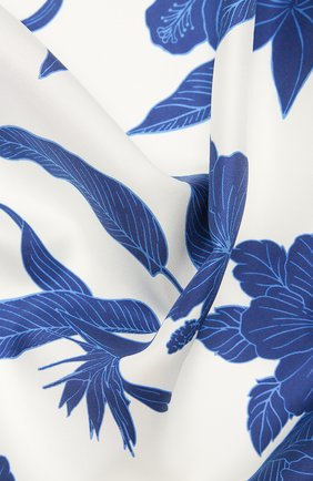 Женский шелковый платок LORO PIANA голубого цвета по цене 53950 руб., арт. FAL6213 | Фото 2 Женский шелковый платок LORO PIANA голубого цвета, арт. FAL6213 | Фото 2 (Материал: Шелк, Текстиль; Принт: С принтом)