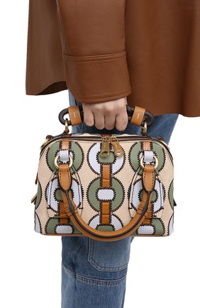 Женская сумка daria small CHLOÉ коричневого цвета по цене 171000 руб., арт. CHC21SS361E10 | Фото 2 Женская сумка daria small CHLOÉ коричневого цвета, арт. CHC21SS361E10 | Фото 2