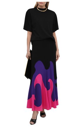 Женская юбка из вискозы TOM FORD разноцветного цвета по цене 179000 руб., арт. GCJ295-FAX668 | Фото 2 Женская юбка из вискозы TOM FORD разноцветного цвета, арт. GCJ295-FAX668 | Фото 2 (Длина Ж (юбки, платья, шорты): Макси; Материал внешний: Вискоза; Женское Кросс-КТ: Юбка-одежда; Стили: Романтичный)