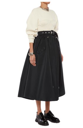 Женская юбка ALEXANDER MCQUEEN черного цвета по цене 167500 руб., арт. 657001/QEACM | Фото 2 Женская юбка ALEXANDER MCQUEEN черного цвета, арт. 657001/QEACM | Фото 2