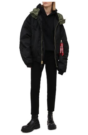 Женская куртка VETEMENTS черного цвета по цене 158000 руб., арт. UE51JA300B 1338/W | Фото 2 Женская куртка VETEMENTS черного цвета, арт. UE51JA300B 1338/W | Фото 2