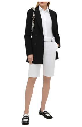 Женские хлопковые шорты DRIES VAN NOTEN белого цвета по цене 53950 руб., арт. 211-10907-2026 | Фото 2 Женские хлопковые шорты DRIES VAN NOTEN белого цвета, арт. 211-10907-2026 | Фото 2 (Материал внешний: Хлопок; Женское Кросс-КТ: Шорты-одежда; Стили: Кэжуэл; Длина Ж (юбки, платья, шорты): Мини; Региональные ограничения белый список (Axapta Mercury): RU)
