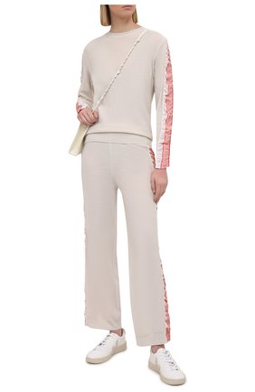 Женский шерстяной пуловер STELLA MCCARTNEY кремвого цвета по цене 72100 руб., арт. 575384/S2235 | Фото 2 Женский шерстяной пуловер STELLA MCCARTNEY кремвого цвета, арт. 575384/S2235 | Фото 2 (Длина (для топов): Стандартные; Рукава: Длинные; Материал внешний: Шерсть; Женское Кросс-КТ: Пуловер-одежда; Стили: Спорт-шик; Региональные ограничения белый список (Axapta Mercury): RU)