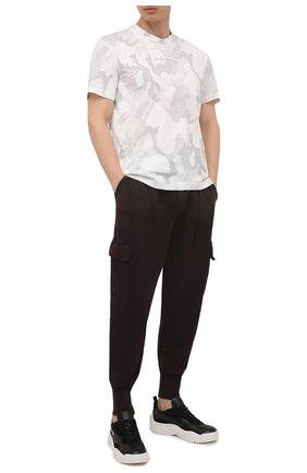 Мужская хлопковая футболка DOLCE & GABBANA белого цвета по цене 52150 руб., арт. G8MN0Z/G7YEC | Фото 2 Мужская хлопковая футболка DOLCE & GABBANA белого цвета, арт. G8MN0Z/G7YEC | Фото 2