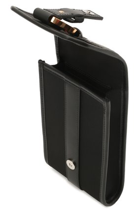 Текстильный чехол для iphone VERSACE черного цвета по цене 51100 руб., арт. DP88431/DNY24 | Фото 3 Текстильный чехол для iphone VERSACE черного цвета, арт. DP88431/DNY24 | Фото 3