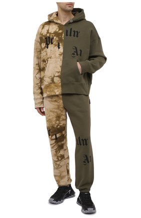 Мужской хлопковое худи PALM ANGELS хаки цвета по цене 79850 руб., арт. PMBB097R21FLE0025684 | Фото 2 Мужской хлопковое худи PALM ANGELS хаки цвета, арт. PMBB097R21FLE0025684 | Фото 2 (Рукава: Длинные; Длина (для топов): Стандартные; Материал внешний: Хлопок; Принт: С принтом; Мужское Кросс-КТ: Худи-одежда; Стили: Гранж; Региональные ограничения белый список (Axapta Mercury): RU)