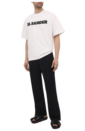 Мужские хлопковые брюки JIL SANDER темно-синего цвета по цене 58750 руб., арт. JSMS310618-MS243800 | Фото 2 Мужские хлопковые брюки JIL SANDER темно-синего цвета, арт. JSMS310618-MS243800 | Фото 2 (Длина (брюки, джинсы): Стандартные; Материал внешний: Хлопок; Стили: Минимализм; Случай: Повседневный)