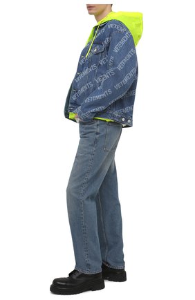 Мужская джинсовая куртка VETEMENTS синего цвета по цене 162000 руб., арт. UE51JA350B 2803/M | Фото 2 Мужская джинсовая куртка VETEMENTS синего цвета, арт. UE51JA350B 2803/M | Фото 2