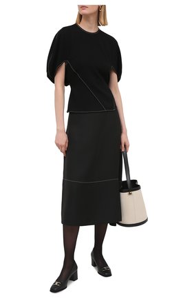 Женские кожаные туфли gancini SALVATORE FERRAGAMO черного цвета по цене 65000 руб., арт. Z-07329481C | Фото 2 Женские кожаные туфли gancini SALVATORE FERRAGAMO черного цвета, арт. Z-07329481C | Фото 2