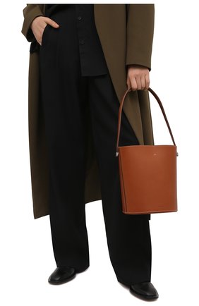 Женская сумка taos JIL SANDER коричневого цвета по цене 136500 руб., арт. JSPS857509-WSB69155V | Фото 2 Женская сумка taos JIL SANDER коричневого цвета, арт. JSPS857509-WSB69155V | Фото 2 (Материал: Натуральная кожа; Размер: small; Сумки-технические: Сумки top-handle, Сумки через плечо)