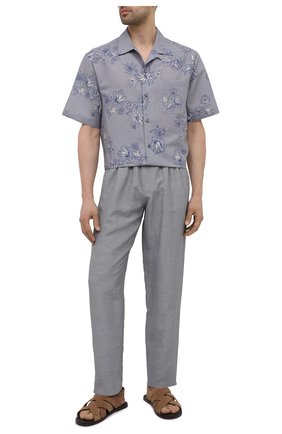 Мужские замшевые сандалии GIORGIO ARMANI бежевого цвета по цене 57100 руб., арт. X2P073/XM818 | Фото 2 Мужские замшевые сандалии GIORGIO ARMANI бежевого цвета, арт. X2P073/XM818 | Фото 2