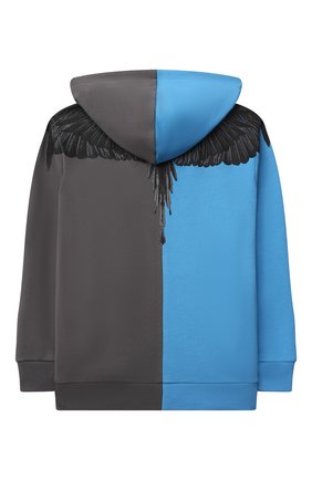 Детский хлопковая толстовка MARCELO BURLON KIDS OF MILAN голубого цвета по цене 28200 руб., арт. 21E/B/MB/2202/0020/2-6Y | Фото 2 Детский хлопковая толстовка MARCELO BURLON KIDS OF MILAN голубого цвета, арт. 21E/B/MB/2202/0020/2-6Y | Фото 2 (Рукава: Длинные; Материал внешний: Хлопок; Мальчики Кросс-КТ: Толстовка-одежда; Региональные ограничения белый список (Axapta Mercury): RU; Ростовка одежда: 6 лет | 116 см)
