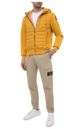 Мужской комбинированный бомбер ivor PARAJUMPERS желтого цвета по цене 31150 руб., арт. FP01/IV0R | Фото 2 Мужской комбинированный бомбер ivor PARAJUMPERS желтого цвета, арт. FP01/IV0R | Фото 2