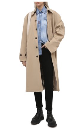 Женская джинсовая рубашка DSQUARED2 голубого цвета по цене 49950 руб., арт. S72DL0671/S30341 | Фото 2 Женская джинсовая рубашка DSQUARED2 голубого цвета, арт. S72DL0671/S30341 | Фото 2 (Материал внешний: Хлопок, Деним; Рукава: Длинные; Длина (для топов): Стандартные; Кросс-КТ: Деним; Женское Кросс-КТ: Рубашка-одежда; Стили: Гранж; Принт: С принтом)