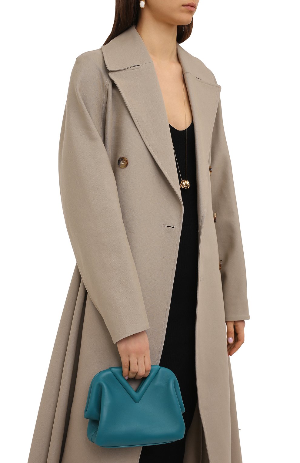 Женская сумка point small BOTTEGA VENETA бирюзового цвета по цене 158000 руб., арт. 658476/VCP40 | Фото 2 Женская сумка point small BOTTEGA VENETA бирюзового цвета, арт. 658476/VCP40 | Фото 2 (Сумки-технические: Сумки через плечо, Сумки top-handle; Материал: Натуральная кожа; Региональные ограничения белый список (Axapta Mercury): RU; Ремень/цепочка: На ремешке; Размер: small)