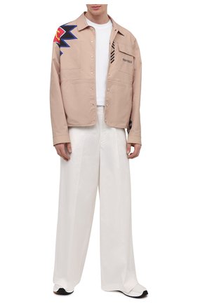 Мужские хлопковые брюки 2 moncler 1952 MONCLER GENIUS белого цвета по цене 39500 руб., арт. G1-092-2A726-00-5499M | Фото 2 Мужские хлопковые брюки 2 moncler 1952 MONCLER GENIUS белого цвета, арт. G1-092-2A726-00-5499M | Фото 2 (Материал внешний: Хлопок; Длина (брюки, джинсы): Стандартные; Случай: Повседневный; Стили: Минимализм)