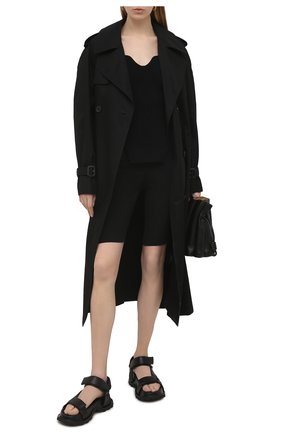 Женские шорты из шерсти и шелка VALENTINO черного цвета по цене 83900 руб., арт. VB0RD0856BS | Фото 2 Женские шорты из шерсти и шелка VALENTINO черного цвета, арт. VB0RD0856BS | Фото 2