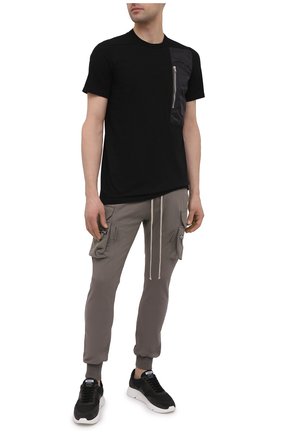 Мужская хлопковая футболка RICK OWENS черного цвета по цене 33100 руб., арт. RU21S6260/JAND | Фото 2 Мужская хлопковая футболка RICK OWENS черного цвета, арт. RU21S6260/JAND | Фото 2