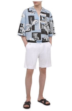 Мужские хлопковые шорты DOLCE & GABBANA белого цвета по цене 41650 руб., арт. GW0MAZ/FUFJR | Фото 2 Мужские хлопковые шорты DOLCE & GABBANA белого цвета, арт. GW0MAZ/FUFJR | Фото 2