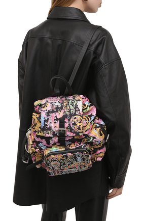 Женский рюкзак VERSACE JEANS COUTURE разноцветного цвета по цене 19950 руб., арт. E1VWABX3-LINEA X DIS. 3/71887 | Фото 2 Женский рюкзак VERSACE JEANS COUTURE разноцветного цвета, арт. E1VWABX3-LINEA X DIS. 3/71887 | Фото 2
