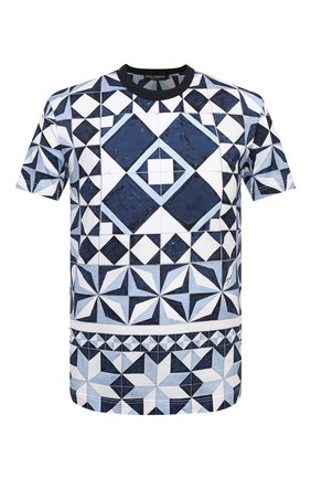 Мужская хлопковая футболка DOLCE & GABBANA синего цвета по цене 54800 руб., арт. G8KBAT/FI797 | Фото 1 Мужская хлопковая футболка DOLCE & GABBANA синего цвета, арт. G8KBAT/FI797 | Фото 1 (Принт: С принтом; Материал внешний: Хлопок; Стили: Бохо; Рукава: Короткие; Длина (для топов): Стандартные; Региональные ограничения белый список (Axapta Mercury): RU)