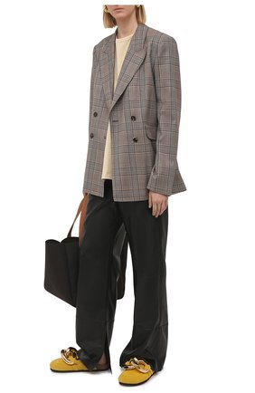 Женские замшевые сабо chain JW ANDERSON желтого цвета по цене 52250 руб., арт. AN35004A/13019 | Фото 2 Женские замшевые сабо chain JW ANDERSON желтого цвета, арт. AN35004A/13019 | Фото 2
