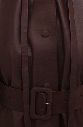 Женский плащ JIL SANDER коричневого цвета, арт. JSPS470209-WS451650A | Фото 5 (Рукава: Длинные; Материал внешний: Синтетический материал; Длина (верхняя одежда): Длинные; Кросс-КТ: дождевики; Стили: Кэжуэл)