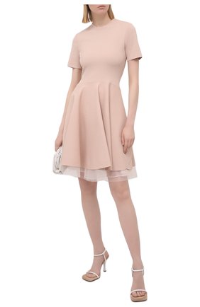 Женское платье из вискозы ALEXANDER MCQUEEN розового цвета по цене 241000 руб., арт. 659536/Q1AUI | Фото 2 Женское платье из вискозы ALEXANDER MCQUEEN розового цвета, арт. 659536/Q1AUI | Фото 2