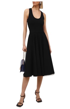 Женское платье из вискозы ALEXANDER MCQUEEN черного цвета по цене 294000 руб., арт. 659535/Q1AUH | Фото 2 Женское платье из вискозы ALEXANDER MCQUEEN черного цвета, арт. 659535/Q1AUH | Фото 2