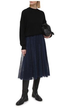 Женская плиссированная юбка REDVALENTINO синего цвета по цене 72850 руб., арт. VR3RAC20/5MA | Фото 2 Женская плиссированная юбка REDVALENTINO синего цвета, арт. VR3RAC20/5MA | Фото 2