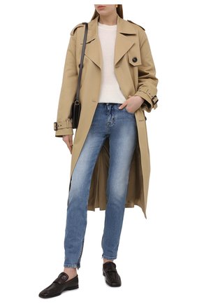 Женские джинсы TOM FORD голубого цвета по цене 82300 руб., арт. PAD056-DEX128 | Фото 2 Женские джинсы TOM FORD голубого цвета, арт. PAD056-DEX128 | Фото 2 (Стили: Кэжуэл; Детали: Потертости; Материал внешний: Хлопок; Кросс-КТ: Деним; Длина (брюки, джинсы): Стандартные; Силуэт Ж (брюки и джинсы): Узкие)