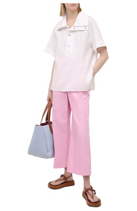 Женская хлопковая рубашка KENZO белого цвета по цене 27850 руб., арт. FB52T01899CW | Фото 2 Женская хлопковая рубашка KENZO белого цвета, арт. FB52T01899CW | Фото 2 (Принт: Без принта; Стили: Кэжуэл; Рукава: Короткие; Женское Кросс-КТ: Рубашка-одежда; Длина (для топов): Стандартные; Материал внешний: Хлопок)