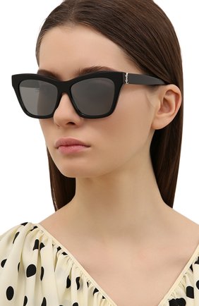 Женские солнцезащитные очки SAINT LAURENT черного цвета по цене 33000 руб., арт. SL M79 001 | Фото 2 Женские солнцезащитные очки SAINT LAURENT черного цвета, арт. SL M79 001 | Фото 2
