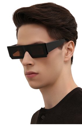 Женские солнцезащитные очки JACQUEMUS черного цвета по цене 0 руб., арт. LES LUNETTES S0LEIL BLACK | Фото 3 Женские солнцезащитные очки JACQUEMUS черного цвета, арт. LES LUNETTES S0LEIL BLACK | Фото 3 (Кросс-КТ: С/з-унисекс; Региональные ограничения белый список (Axapta Mercury): RU; Тип очков: С/з; Оптика Гендер: оптика-унисекс; Очки форма: Прямоугольные)