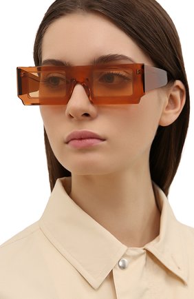 Женские солнцезащитные очки JACQUEMUS коричневого цвета по цене 30900 руб., арт. LES LUNETTES S0LEIL SHADE 0F 0RANGE | Фото 2 Женские солнцезащитные очки JACQUEMUS коричневого цвета, арт. LES LUNETTES S0LEIL SHADE 0F 0RANGE | Фото 2