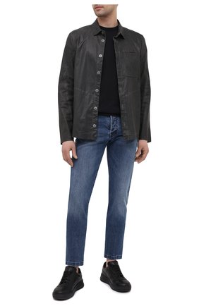 Мужские джинсы KITON синего цвета по цене 84500 руб., арт. UPNJS/J07T22 | Фото 2 Мужские джинсы KITON синего цвета, арт. UPNJS/J07T22 | Фото 2 (Материал внешний: Хлопок, Деним; Длина (брюки, джинсы): Стандартные; Кросс-КТ: Деним; Стили: Кэжуэл; Силуэт М (брюки): Прямые; Детали: Потертости; Региональные ограничения белый список (Axapta Mercury): RU)