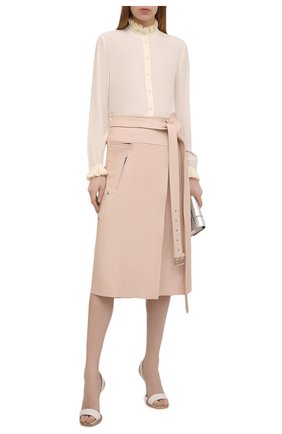 Женская кожаная юбка ALEXANDER MCQUEEN светло-бежевого цвета по цене 285000 руб., арт. 659798/Q5AGE | Фото 2 Женская кожаная юбка ALEXANDER MCQUEEN светло-бежевого цвета, арт. 659798/Q5AGE | Фото 2 (Длина Ж (юбки, платья, шорты): Миди; Материал подклада: Шелк; Стили: Гламурный; Женское Кросс-КТ: Юбка-одежда; Материал внешний: Натуральная кожа)