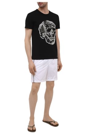 Мужские резиновые шлепанцы DSQUARED2 коричневого цвета по цене 6950 руб., арт. FFM0001 17200001 | Фото 2 Мужские резиновые шлепанцы DSQUARED2 коричневого цвета, арт. FFM0001 17200001 | Фото 2 (Материал внешний: Резина)