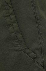 Мужские хлопковые брюки TRANSIT хаки цвета, арт. CFUTRNC120 | Фото 5 (Силуэт М (брюки): Чиносы; Длина (брюки, джинсы): Стандартные; Случай: Повседневный; Региональные ограничения белый список (Axapta Mercury): RU; Материал внешний: Хлопок; Стили: Кэжуэл)