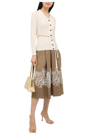 Женская льняная юбка LORO PIANA коричневого цвета по цене 257000 руб., арт. FAL5864 | Фото 2 Женская льняная юбка LORO PIANA коричневого цвета, арт. FAL5864 | Фото 2 (Материал внешний: Лен; Длина Ж (юбки, платья, шорты): Миди; Стили: Романтичный; Женское Кросс-КТ: Юбка-одежда)