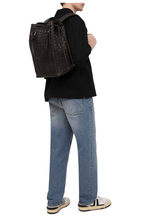 Мужской кожаный рюкзак BOTTEGA VENETA темно-коричневого цвета, арт. 651914/V0E51 | Фото 2 (Материал: Натуральная кожа; Размер: large; Региональные ограничения белый список (Axapta Mercury): RU; Стили: Кэжуэл)
