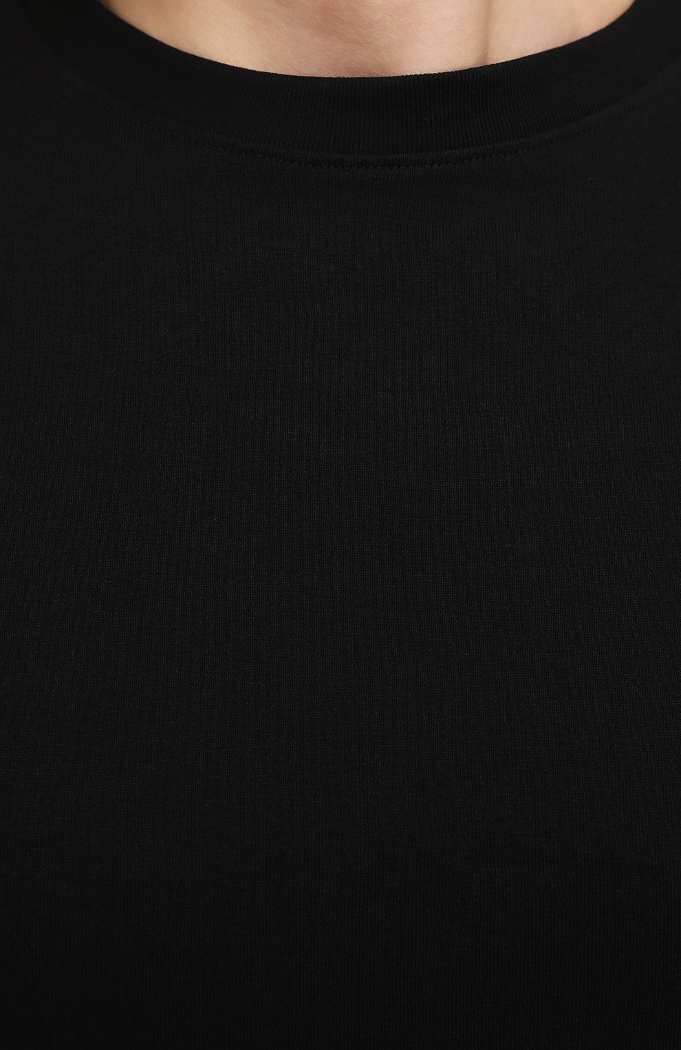 Мужская хлопковая футболка VALENTINO черного цвета, арт. VV0MG09T7DN | Фото 5 (Принт: Без принта; Рукава: Короткие; Длина (для топов): Стандартные; Региональные ограничения белый список (Axapta Mercury): RU; Материал внешний: Хлопок; Стили: Кэжуэл)