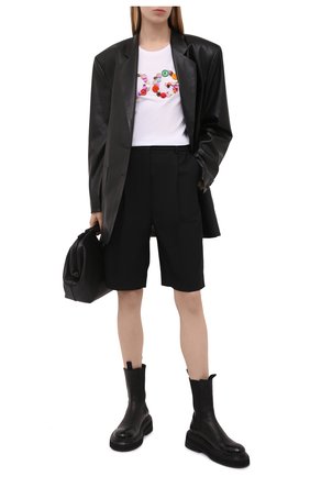 Женская хлопковая футболка DOLCE & GABBANA белого цвета по цене 85300 руб., арт. F8H32Z/G7Y0M | Фото 2 Женская хлопковая футболка DOLCE & GABBANA белого цвета, арт. F8H32Z/G7Y0M | Фото 2 (Материал внешний: Хлопок; Рукава: Короткие; Длина (для топов): Стандартные; Принт: С принтом; Женское Кросс-КТ: Футболка-одежда; Стили: Гламурный)