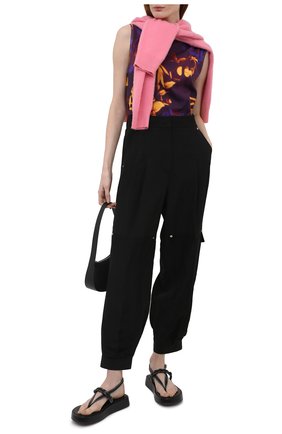 Женский хлопковый топ DRIES VAN NOTEN разноцветного цвета по цене 19950 руб., арт. 211-11127-2623 | Фото 2 Женский хлопковый топ DRIES VAN NOTEN разноцветного цвета, арт. 211-11127-2623 | Фото 2 (Длина (для топов): Стандартные; Материал внешний: Хлопок; Стили: Спорт-шик; Кросс-КТ: без рукавов; Рукава: Без рукавов)