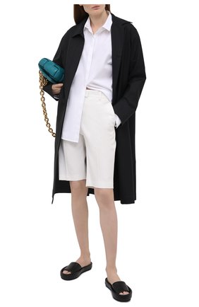 Женские шорты из хлопка и вискозы DRIES VAN NOTEN белого цвета по цене 32350 руб., арт. 211-10906-2109 | Фото 2 Женские шорты из хлопка и вискозы DRIES VAN NOTEN белого цвета, арт. 211-10906-2109 | Фото 2 (Материал внешний: Хлопок, Вискоза; Женское Кросс-КТ: Шорты-одежда; Стили: Кэжуэл; Длина Ж (юбки, платья, шорты): Мини)